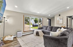 210 E GREENFIELD Avenue, ALGOMA, WI 54201