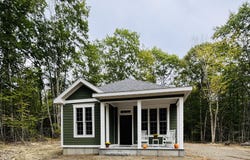 25 Stacy's Way, Winterport, ME 04496