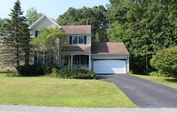 18 Lupine Dr, Ballston Spa, NY 12020