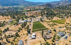752 Sunnyside Road, St. Helena, CA 94574