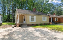 720 Spruce Street, Laurinburg, NC 28352