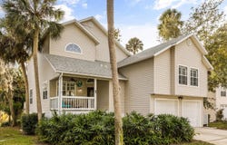 227 RIVER VILLAGE Drive, DEBARY, FL 32713