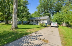 1960 Calvin Avenue, Muskegon, MI 49442