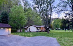 161 Burnt Cabin, Stambaugh, KY 41257