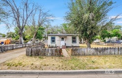 458 Filer Ave, Twin Falls, ID 83301