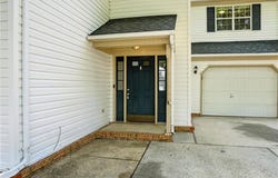 108 Lilburne Way, Yorktown, VA 23693