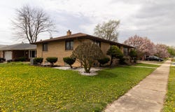 17246 Bernadine Street, Lansing, IL 60438