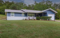 410 Highland Dr, Arkansas City, KS 67005