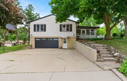 3717 W High Street, McHenry, IL 60050