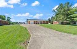 2810 Andrea Drive, Floyds Knobs, IN 47119
