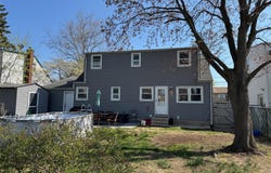 11 Moore Place, Melville, NY 11747