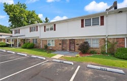 3042 Wooded Way, Jeffersonville, IN 47130