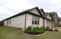 1311 Rosler Street, Mansfield, TX 76063