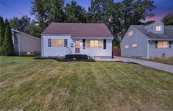 558 Alaho Street, Akron, OH 44305