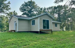 33916 Twin Oaks Loop, Motley, MN 56466
