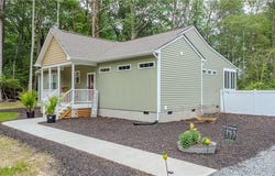 100 Little John Street, Reedville, VA 22539