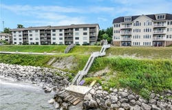 5239 Lake Drive N unit: 305, Ashtabula, OH 44041