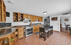 31 Cross St, Waltham, MA 02453