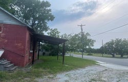 201 W Main Street, Wolfe City, TX 75496