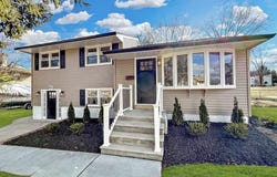 144 EDWARDS DRIVE, GLOUCESTER CITY, NJ 08030