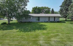 101 Hilltop Drive, Ackley, IA 50601