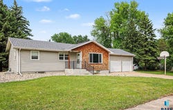 5216 W 35th St, Sioux Falls, SD 57106-1112