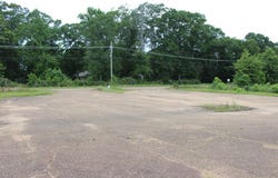 1088 N Clark Ave, Mccomb, MS 39648