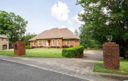 437 VES TRACE, VESTAVIA HILLS, AL 35216