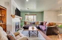 572 S MAIN, Kaysville, UT 84037