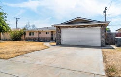 2021 Fairmont Drive, Hanford, CA 93230