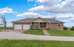 5376-b S 140th Road, Morrisville, MO 65645
