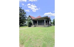328 Head St, Paris, TN 38242