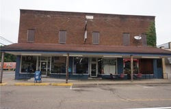 180 W Front Street, Killbuck, OH 44637