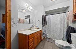 124 Wheeling Avenue, Wellington, OH 44090