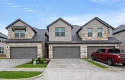 648 Sandiford, Mansfield, TX 76063