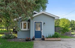 400 E Maple Street, Woodville, WI 54028