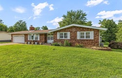305 Edward Street, Farmington, MO 63640