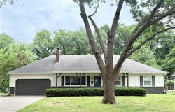 7515 Arlington Avenue, Raytown, MO 64138