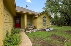 103 Miranda CT, Johnson City, TX 78636