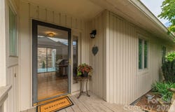 121 Deerlake Drive, Asheville, NC 28803