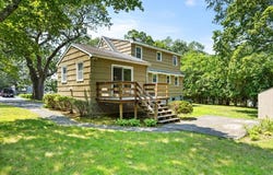 22 Harlem St, Dracut, MA 01826