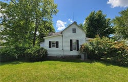 111 S Wall Street, Leeton, MO 64761