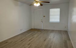 1600 Berry Street, Llano, TX 78643