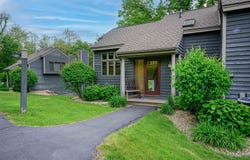 22 Valleywood, GALENA, IL 61036