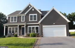 53 CREEKSIDE DRIVE, LEBANON, PA 17042