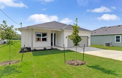 1255 Pecan Valley Drive, Marble Falls, TX 78654