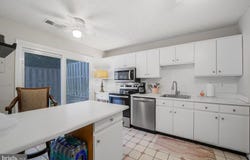 10405 CAMPUS WAY S, UPPER MARLBORO, MD 20774