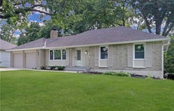 7404 Willow Avenue, Raytown, MO 64133
