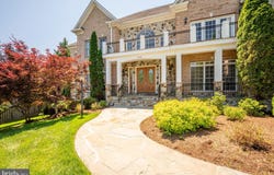 1002 SHERMAN Court, GREAT FALLS, VA 22066
