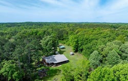 29 Bunch Ln, Cave City, AR 72521